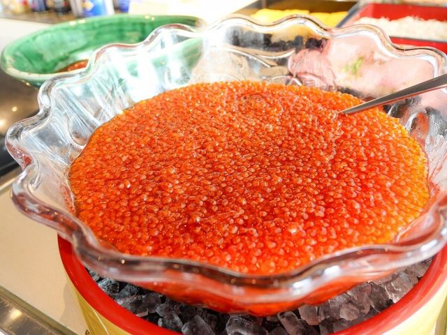 ホテルエミシア札幌 31階スカイレストラン「Hareus～ハレアス」の朝食ブッフェ～海鮮コーナー「イクラ」～