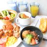 彩り豊かな新鮮野菜と果物が楽しめるサラダビュッフェと北海道を感じる豊富な洋食メニュー