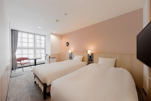 京都タワーホテル スーペリアツイン24㎡   (3名部屋一例)　※お部屋により客室デザイン・イメージが異なります。