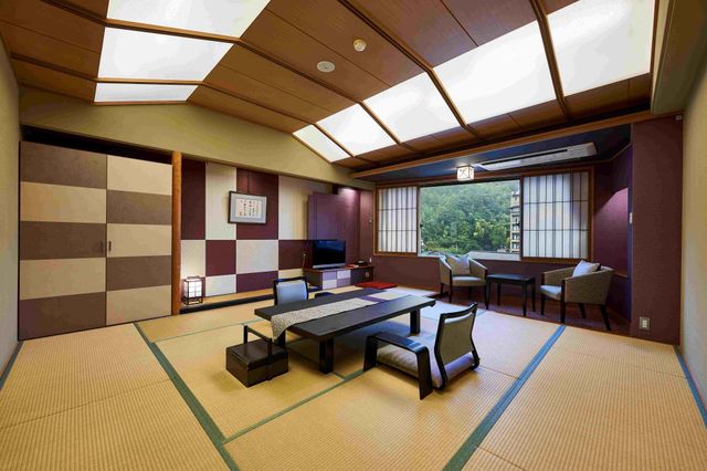 玉造温泉　松乃湯 デラックス和室「市松」　12.5畳