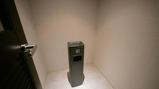 ベッセルイン福山駅北口 喫煙ブース