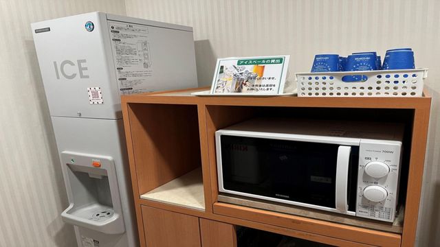 ベッセルイン福山駅北口 製氷機・電子レンジ