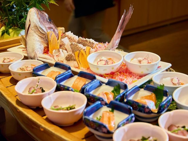 三朝温泉　三朝ロイヤルホテル お造り（スタンダード ロイヤルビュッフェプラン）