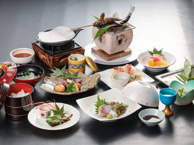 日田温泉　亀山亭ホテル 【6〜10月基本会席】※イメージです