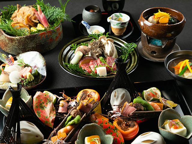 黒川温泉　黒川荘 秋料理一例