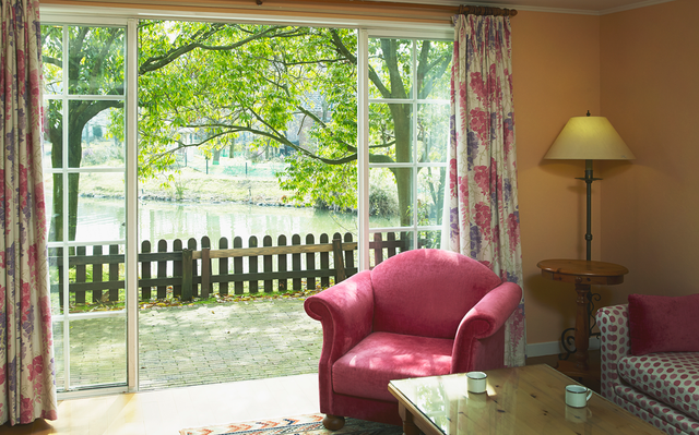 フォレストヴィラ　ハウステンボス リビング（客室一例）