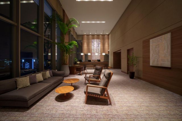 ホテルリソルトリニティ博多 リビングロビー