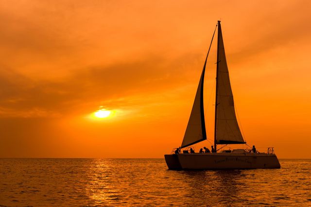 ホテル日航アリビラ サンセットセーリング