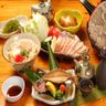 【ちゃんぷるーと沖縄そばの店 くすくす】地元の食材を使った、沖縄料理がご堪能いただけます