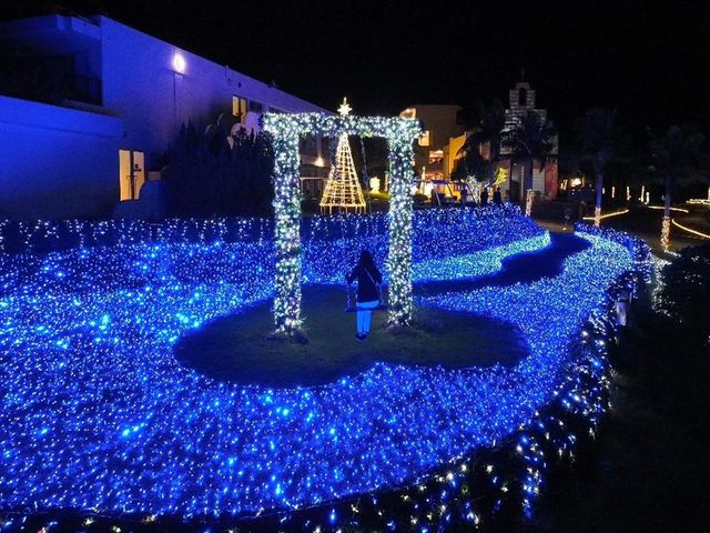 カヌチャベイホテル＆ヴィラズ 【スターダストファンタジア】ホワイトブランコのまわりに隠された「ハート」もぜひ探してみてください。