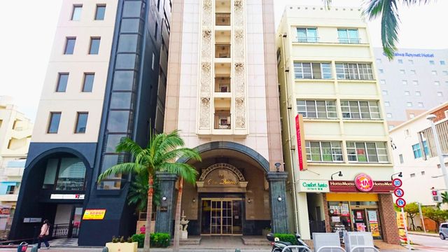 ホテルサン・クイーン 外観国際通り