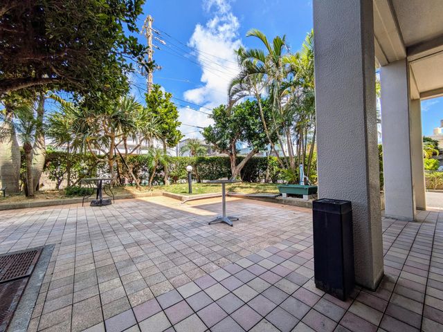 野外喫煙所の画像